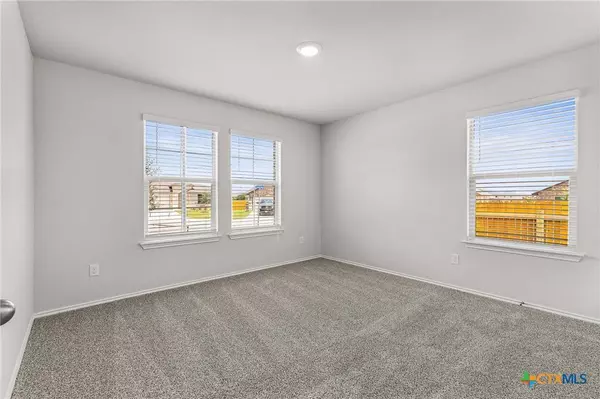 8905 Flat Iron DR, Temple, TX 76502