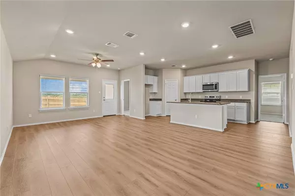 702 Stonevalley RD, Temple, TX 76502