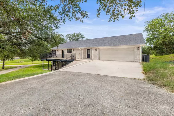 2113 Red Rock DR, Belton, TX 76513