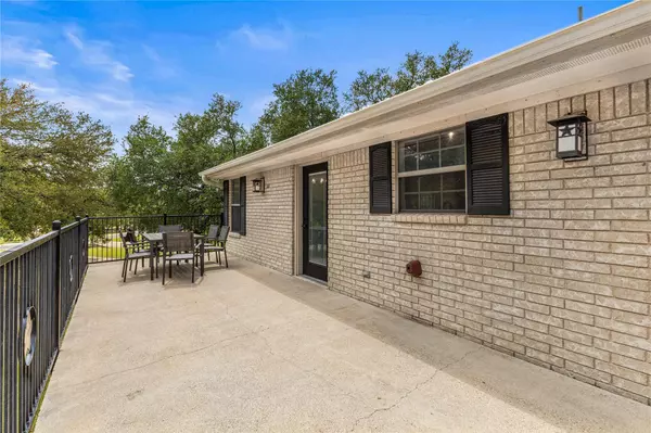 2113 Red Rock DR, Belton, TX 76513