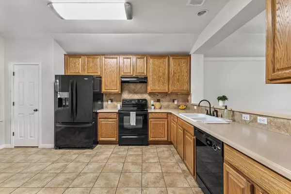 7733 Little Deer TRL, Georgetown, TX 78628