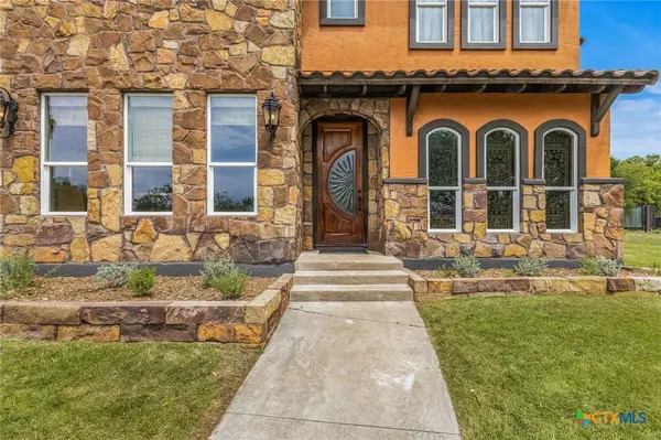 23802 Oscar RD, Spicewood, TX 78669