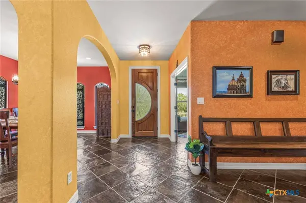 23802 Oscar RD, Spicewood, TX 78669