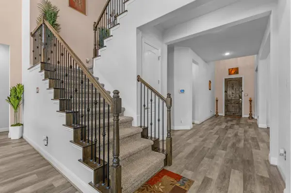 428 Landing LN, Leander, TX 78641