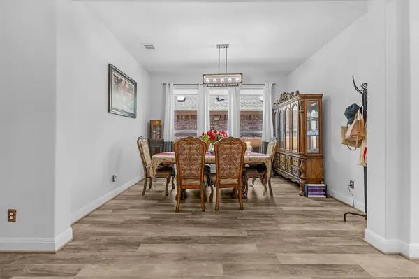 428 Landing LN, Leander, TX 78641