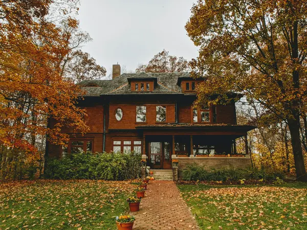 Pricing Victorian Village: What Your Historic Home Is Really Worth