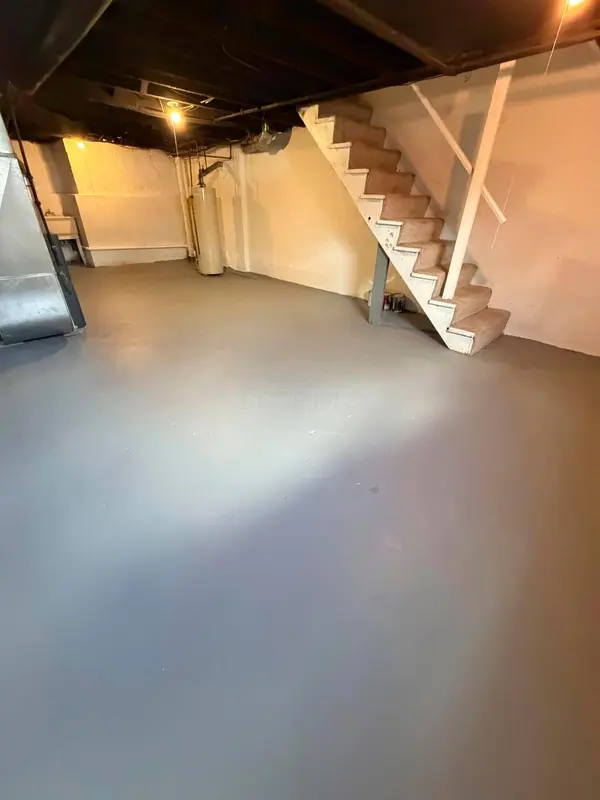 915 Dennison Avenue, Columbus, OH 43201