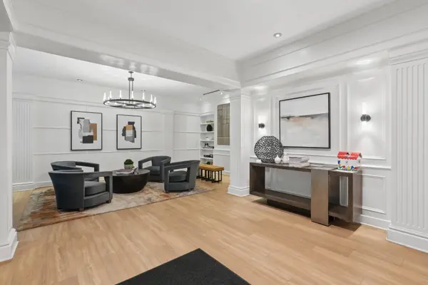 250 Daniel Burnham Square #702, Columbus, OH 43215