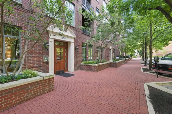 250 Daniel Burnham Square #702, Columbus, OH 43215