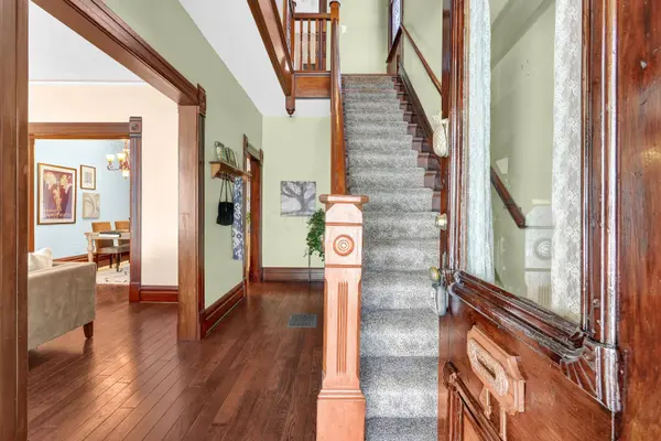 41 E Prescott Street, Columbus, OH 43215