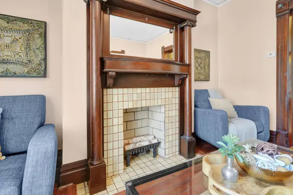 41 E Prescott Street, Columbus, OH 43215