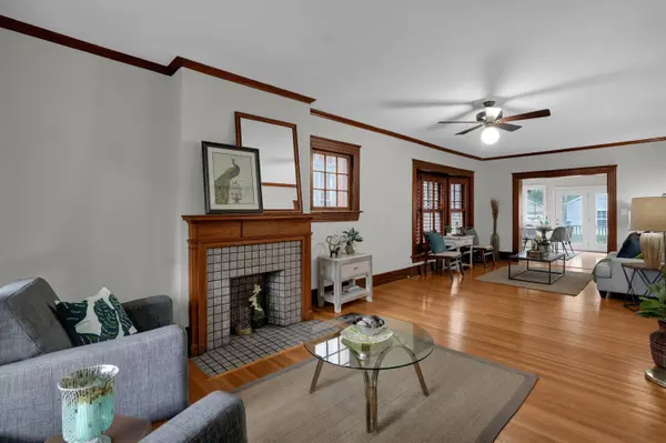 325 W 6th Avenue, Columbus, OH 43201
