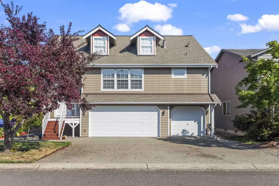 12815 120th Ave E, Puyallup, WA 98374-3693