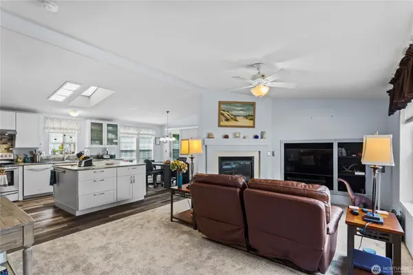 6719 241st Ave E, Buckley, WA 98321-8785