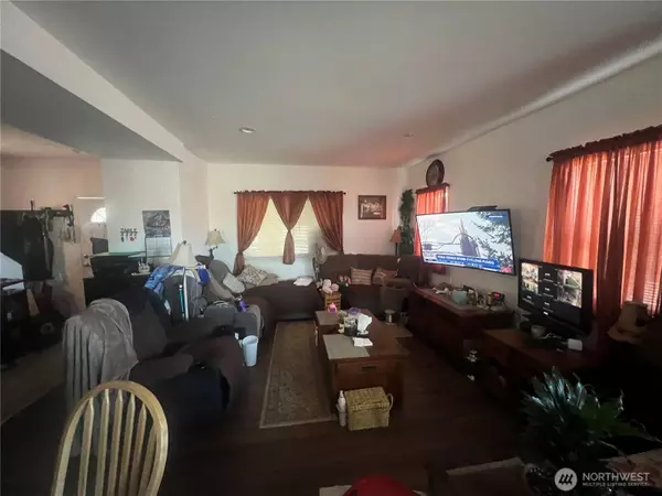 109 E Harrison ST, Tacoma, WA 98404