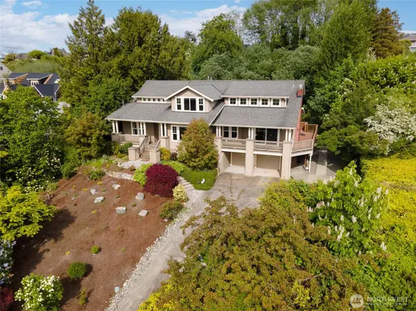 1533 S Sunset DR, Tacoma, WA 98465