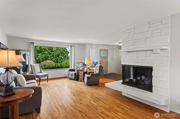 108 Champion ST, Steilacoom, WA 98388