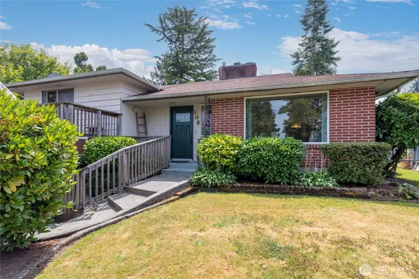 108 Champion ST, Steilacoom, WA 98388