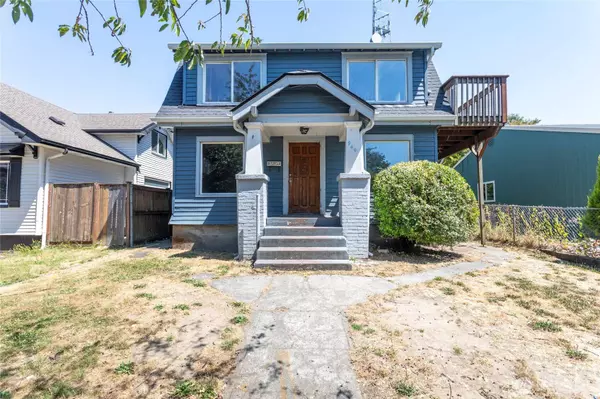 949 S Ridgewood AVE, Tacoma, WA 98405