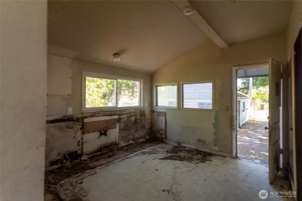 6007 S Montgomery ST, Tacoma, WA 98409