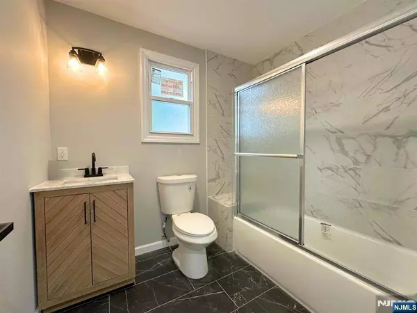 137 Madeline AVE #1, Clifton, NJ 07011