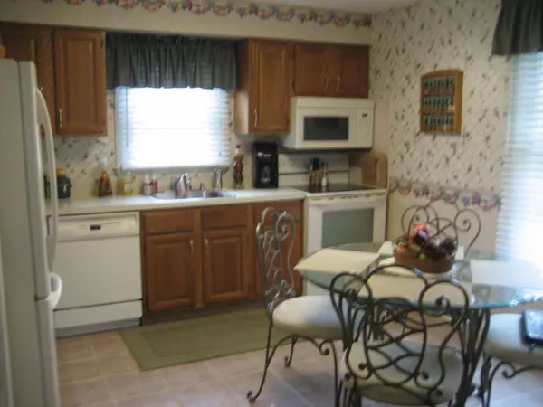 137 Madeline Ave #2, Clifton City, NJ 07011