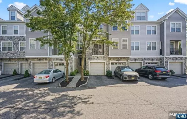 107 Brittany, Clifton, NJ 07013