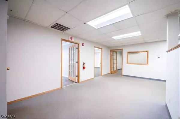 324 Ringwood Ave, Pompton Lakes Boro, NJ 07442