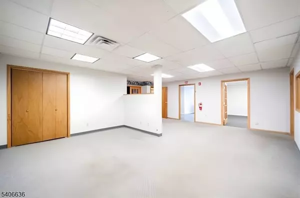 324 Ringwood Ave, Pompton Lakes Boro, NJ 07442