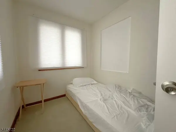 104 William St, Clifton City, NJ 07014