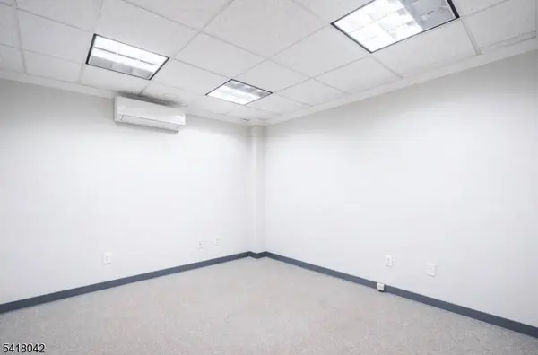 324 Ringwood Ave, Pompton Lakes Boro, NJ 07442