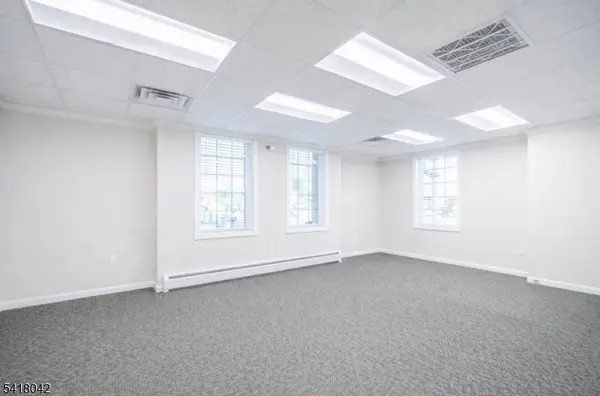 324 Ringwood Ave, Pompton Lakes Boro, NJ 07442