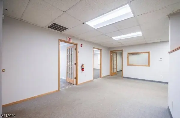 324 Ringwood Ave, Pompton Lakes Boro, NJ 07442