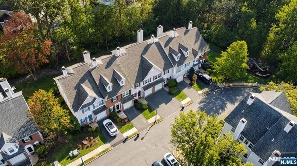 75 Washington CT, Montville Township, NJ 07082