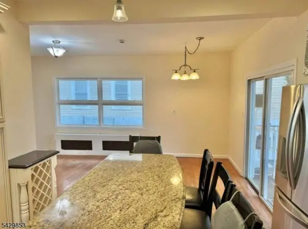 383 Dakota St, Paterson City, NJ 07503
