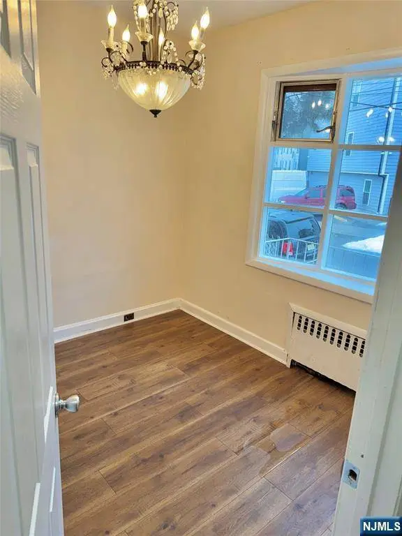 383-385 Dakota ST, Paterson, NJ 07503