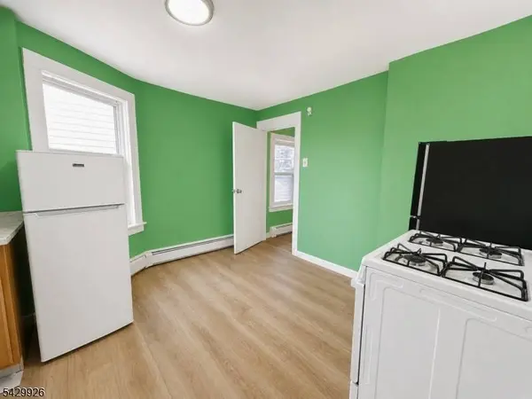 276 Atlantic St, Paterson City, NJ 07503
