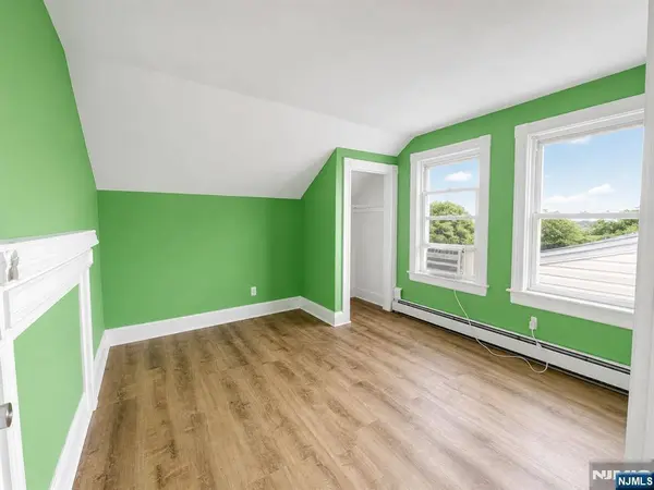 276 Atlantic ST, Paterson, NJ 07503