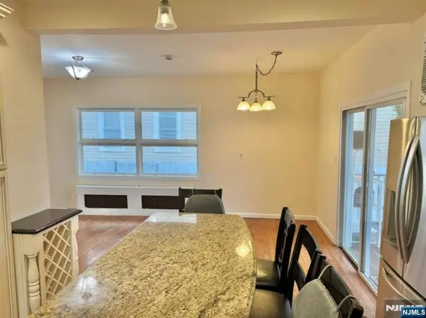 383-385 Dakota ST, Paterson, NJ 07503