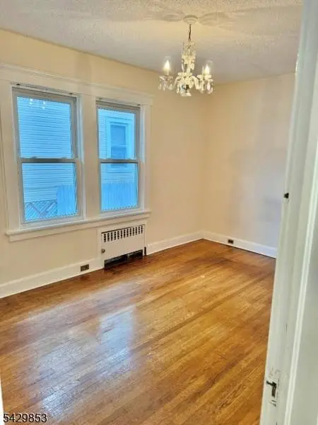 383 Dakota St, Paterson City, NJ 07503