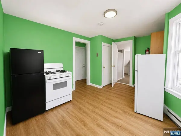 276 Atlantic ST, Paterson, NJ 07503