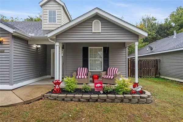 4326 Pecan St, Fayetteville, AR 72704