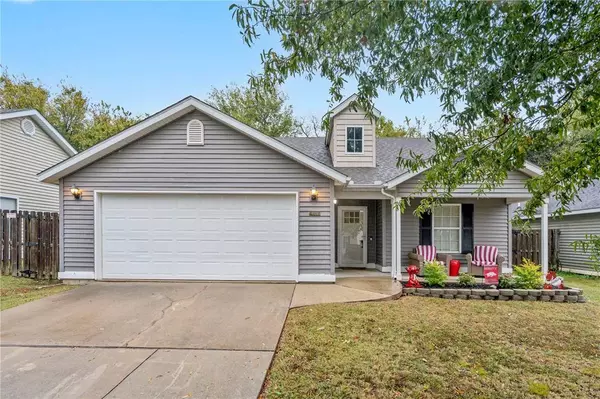 4326 Pecan St, Fayetteville, AR 72704