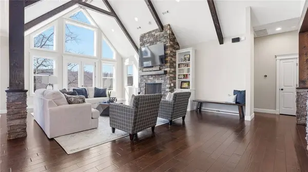 2413 N Autumn View Dr, Fayetteville, AR 72701