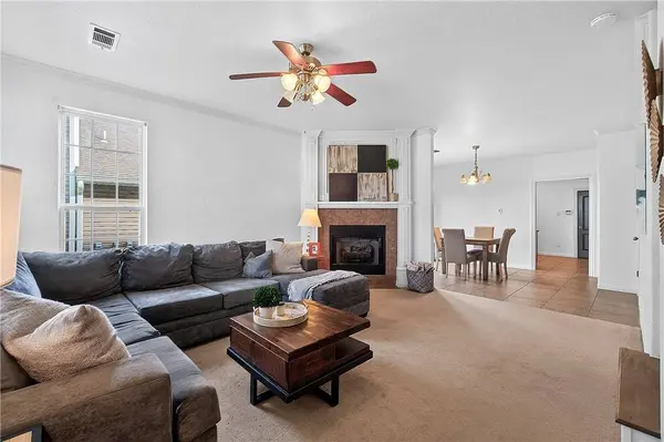 3648 S Tower Cir, Fayetteville, AR 72704