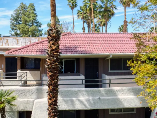 470 N Villa CT #208, Palm Springs, CA 92262