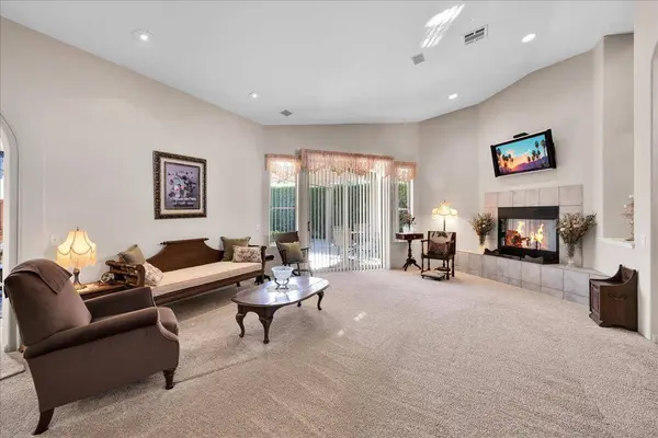 50915 Paloma CT, La Quinta, CA 92253
