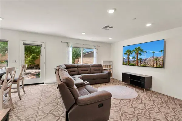 67566 Rio Vista DR, Cathedral City, CA 92234