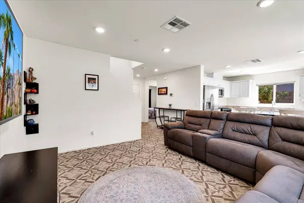67566 Rio Vista DR, Cathedral City, CA 92234