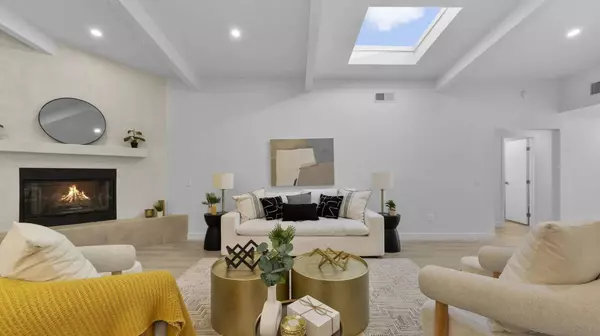 4909 Pacifica Dr, San Diego, CA 92109